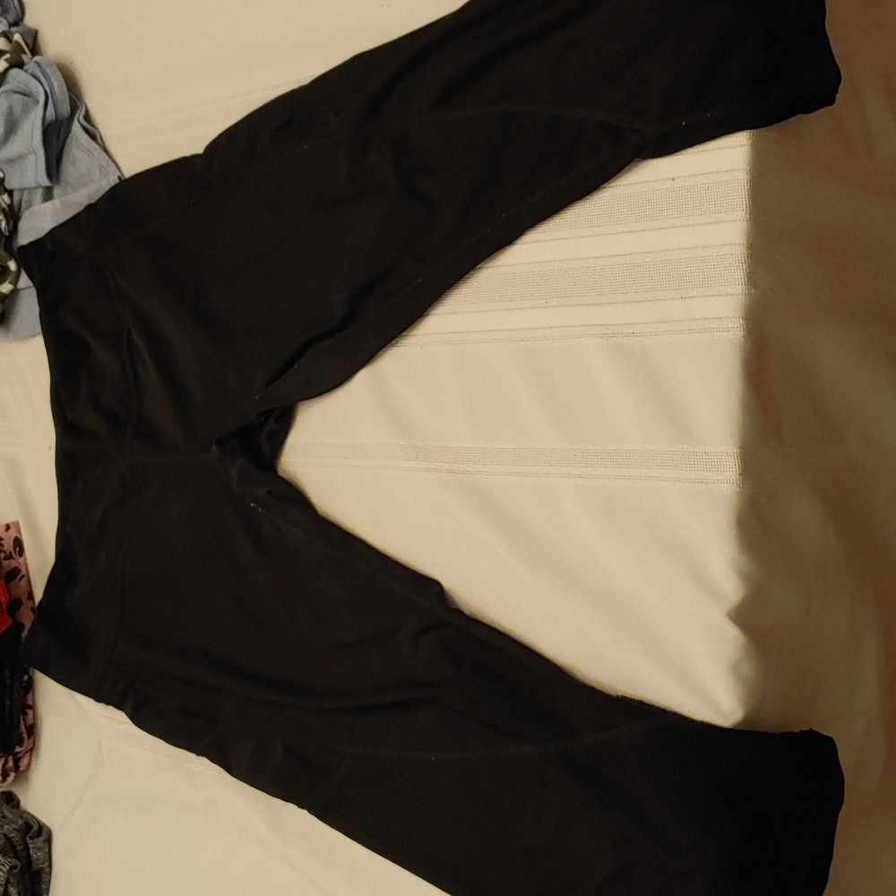 Black leggings